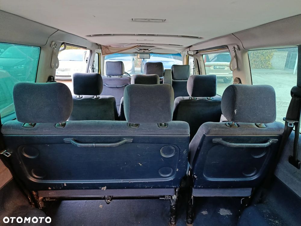 Volkswagen Caravelle TDI Basis / CL - 18