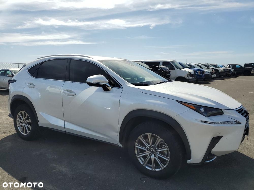 Lexus NX - 4