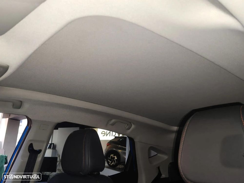 MG ZS EV 72.6 kWh Luxury - 25