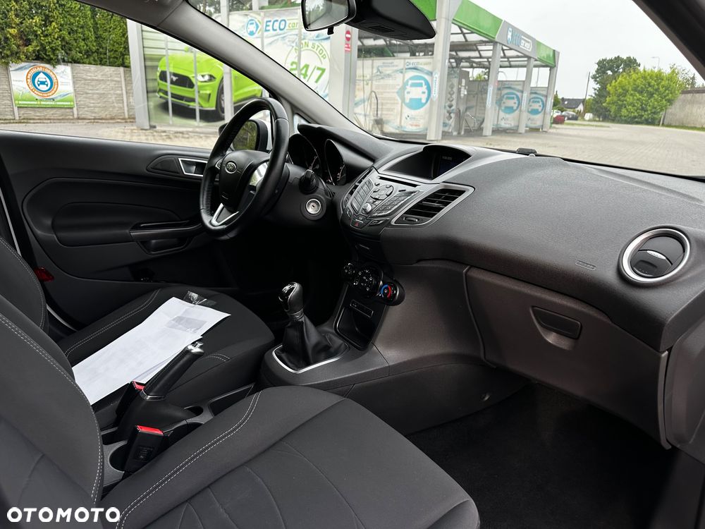 Ford Fiesta - 15