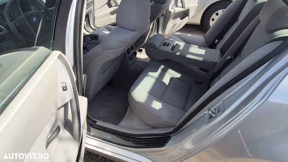 BMW Seria 5 520d Aut. - 8