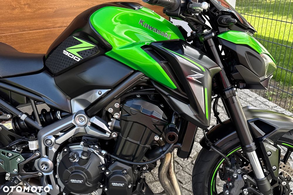 Kawasaki Z 900 - 6