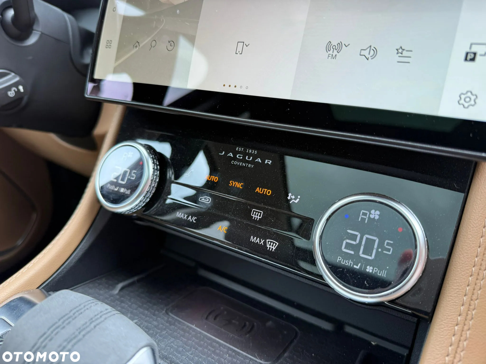 Jaguar F-Pace P250 AWD R-Dynamic Black - 22