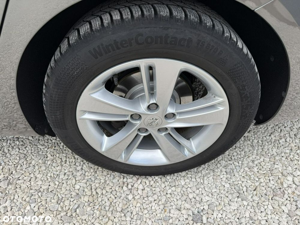 Opel Insignia - 27