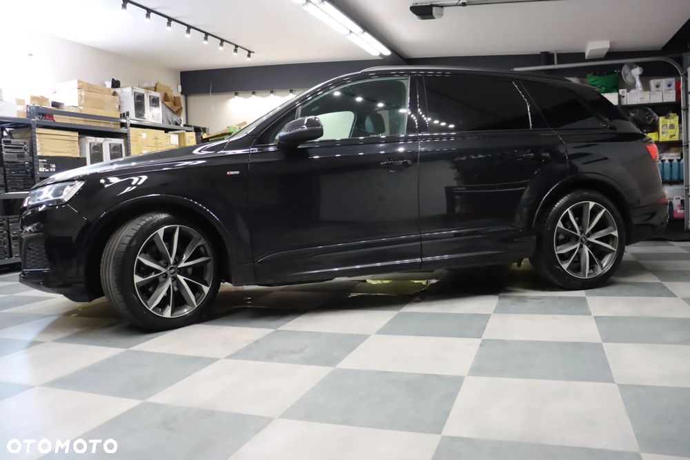 Audi Q7 - 3