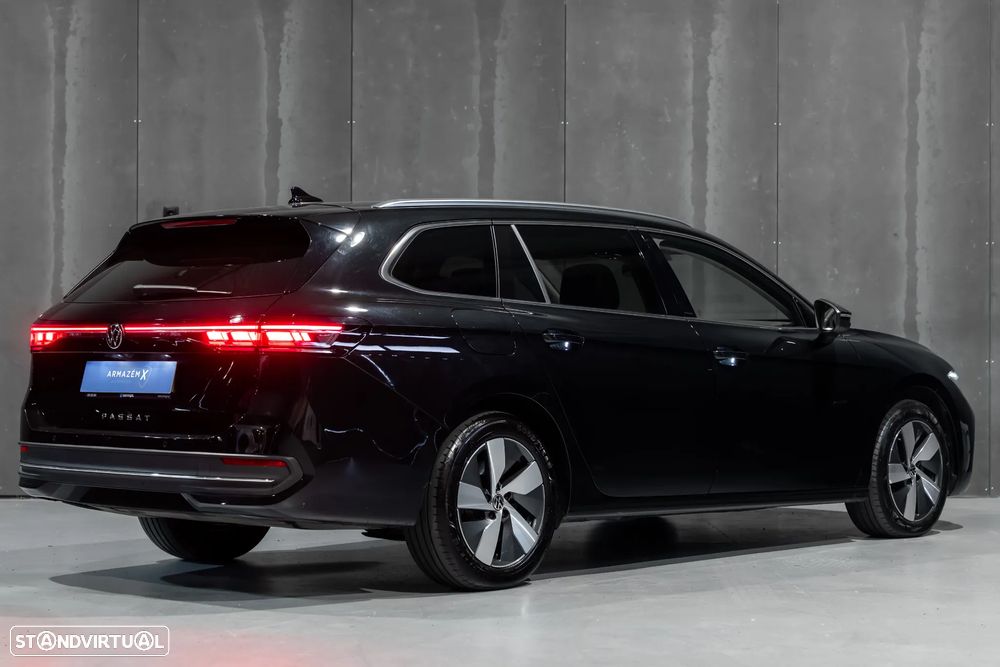 VW Passat Variant 2.0 TDi Business DSG - 4