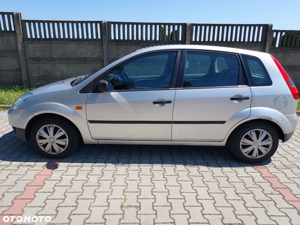 Ford Fiesta 1.3 Bonus - 4