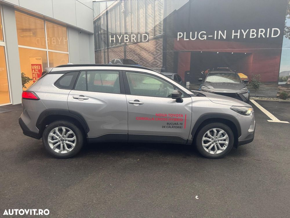 Toyota Corolla Cross - 10