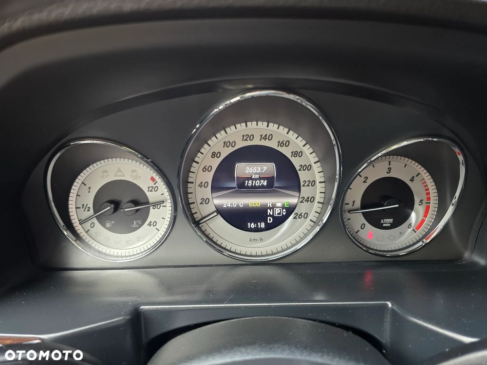 Mercedes-Benz GLK 220 CDI (BlueEFFICIENCY) 7G-TRONIC - 6
