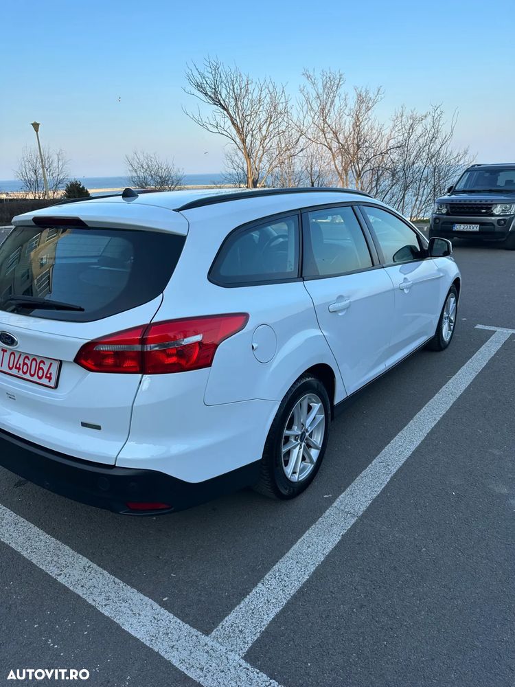 Ford Focus 1.0 EcoBoost Trend - 4
