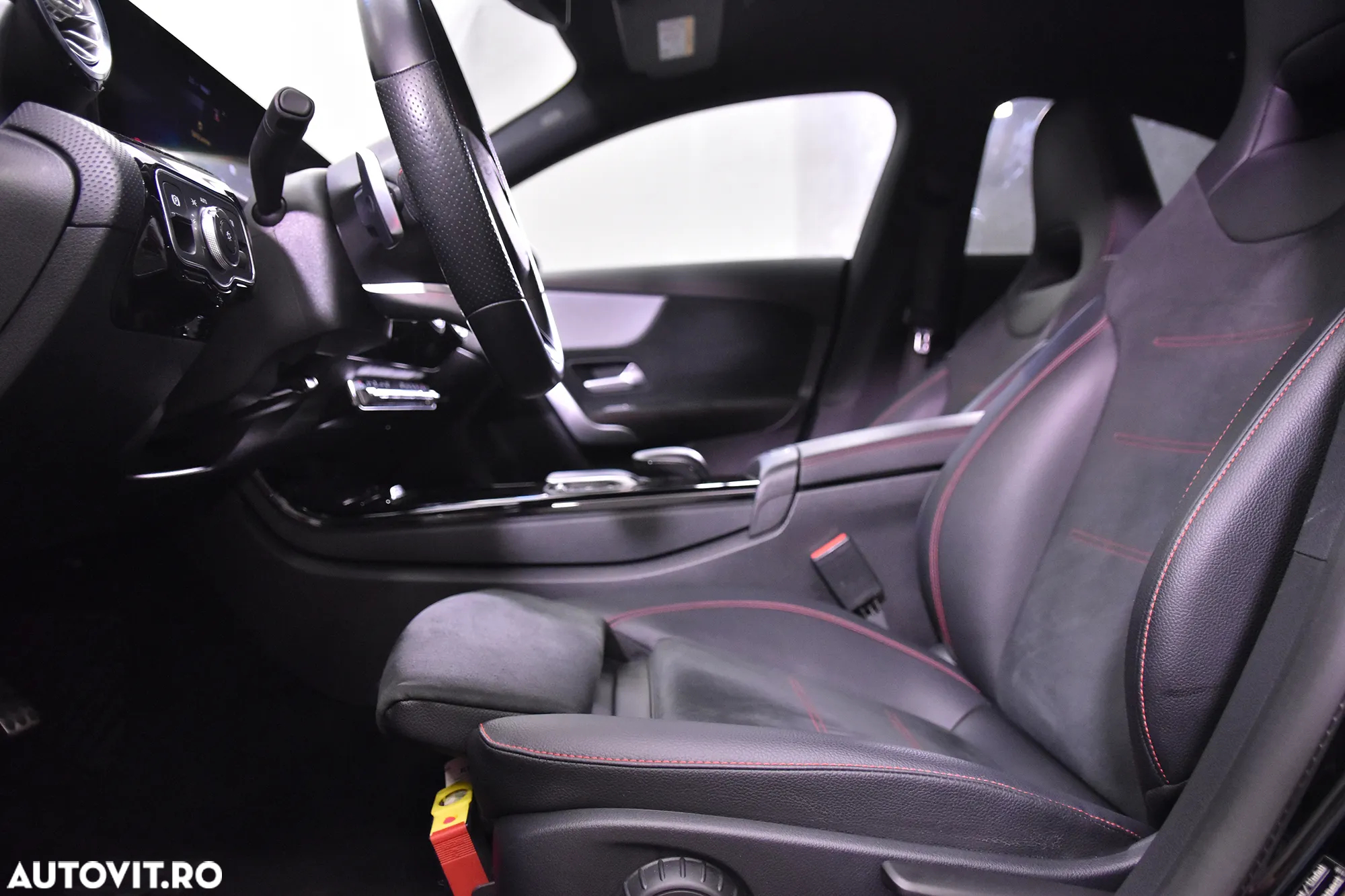 Mercedes-Benz CLA 250 e 8G-DCT Edition AMG Line - 24