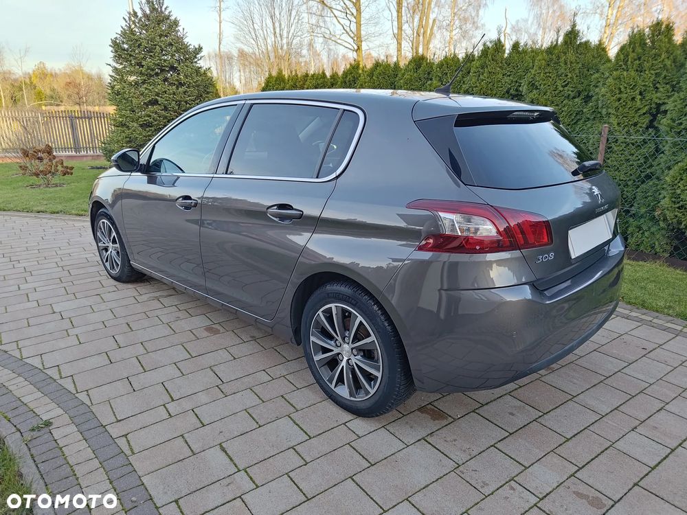 Peugeot 308 - 3