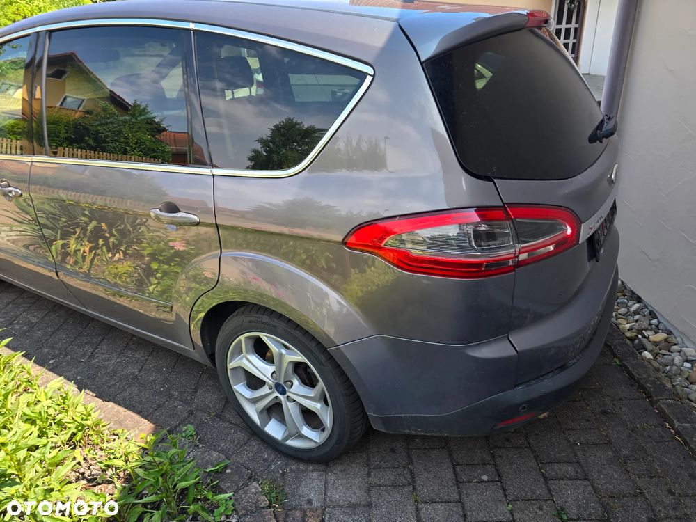 Ford S-Max 2013 photo 4
