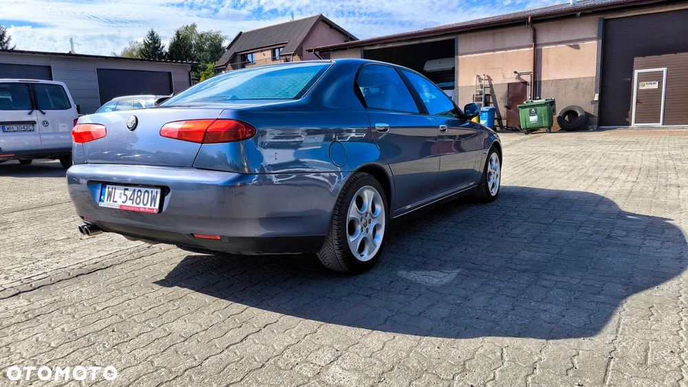 Alfa Romeo 166 - 7