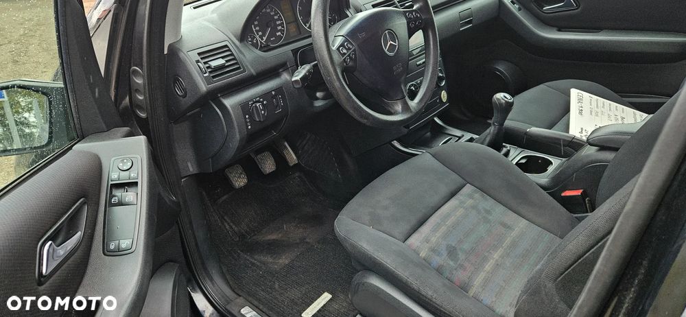 Mercedes-Benz Klasa A 150 Classic Edition 10 - 8