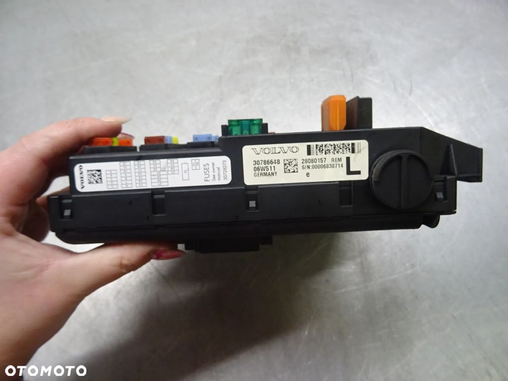 VOLVO S60 LIFT 2.4B MODUŁ BSI 30786648 - 6
