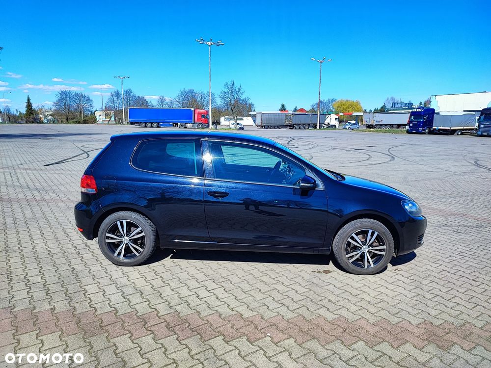 Volkswagen Golf 1.6 Team - 5
