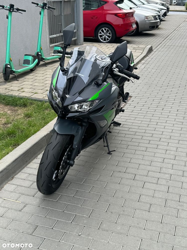 Kawasaki Ninja - 4
