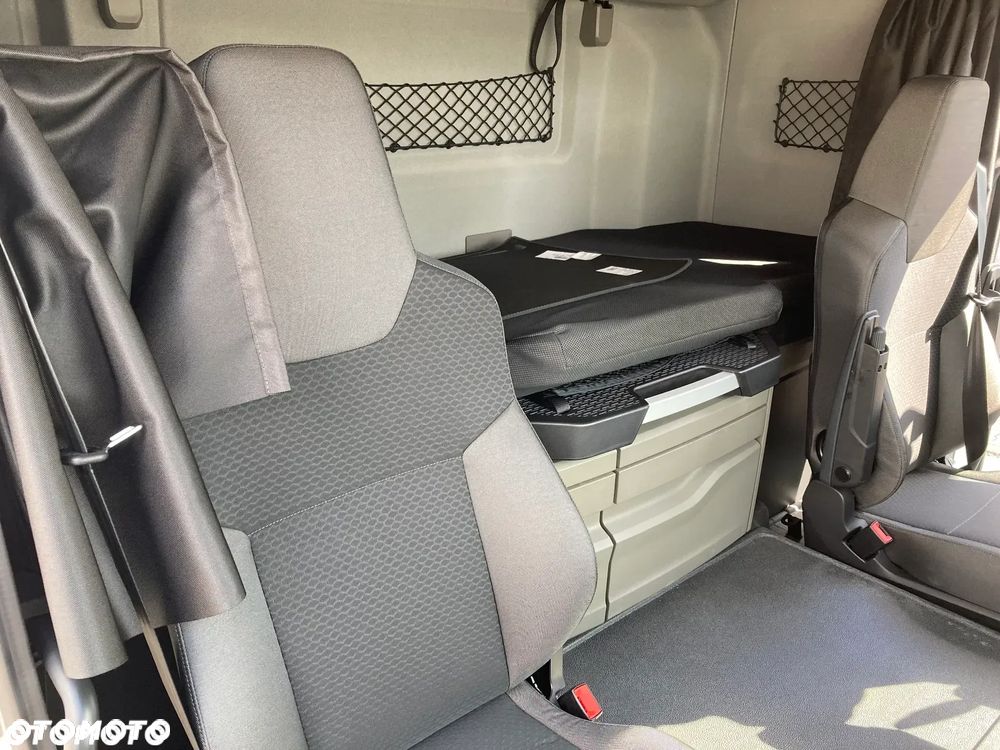 MAN MAN TGL 12.250 4X2 BL CH - 14