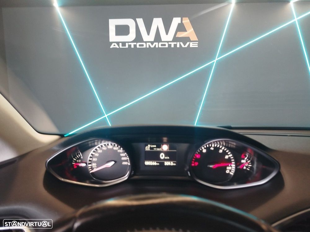 Peugeot 308 1.2 PureTech Business Line - 12