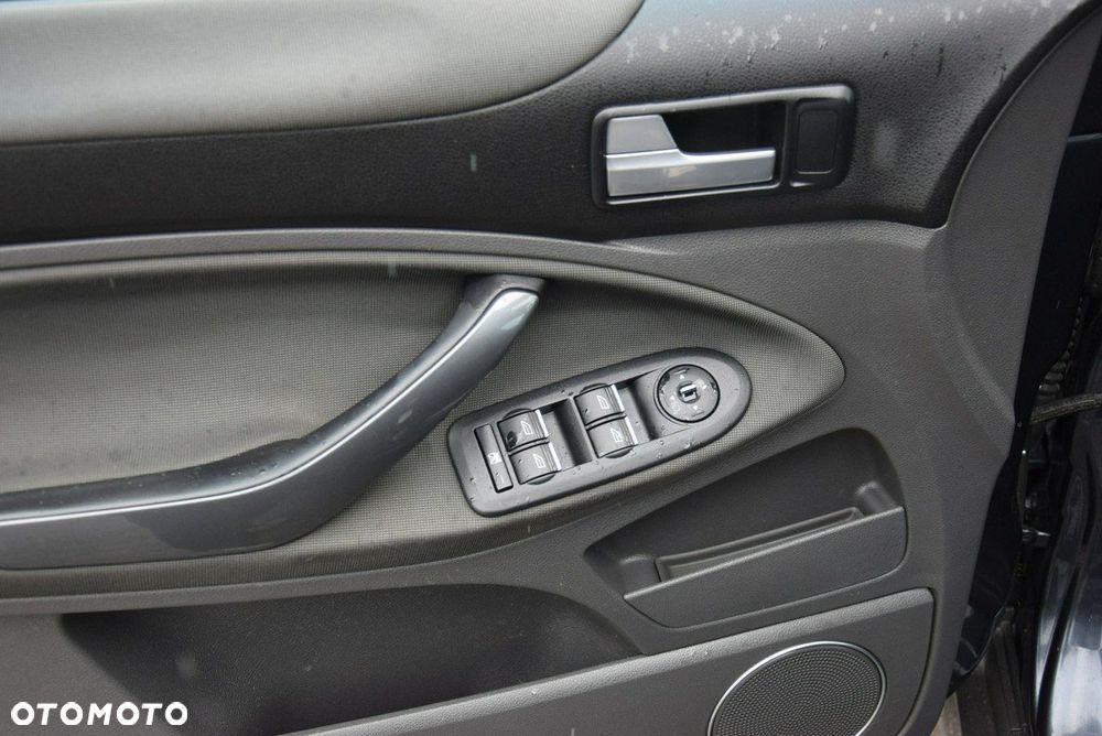 Ford Kuga - 29