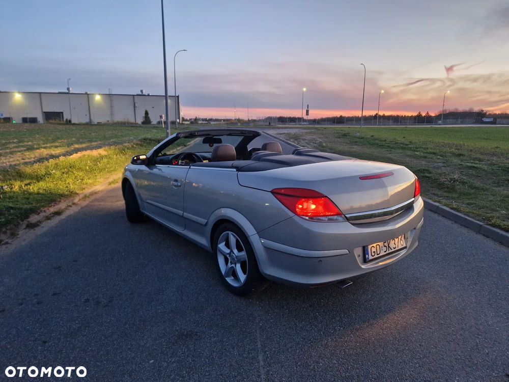 Opel Astra - 2