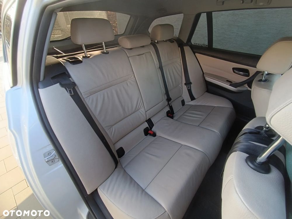 BMW Seria 3 320d Efficient Dynamics - 6