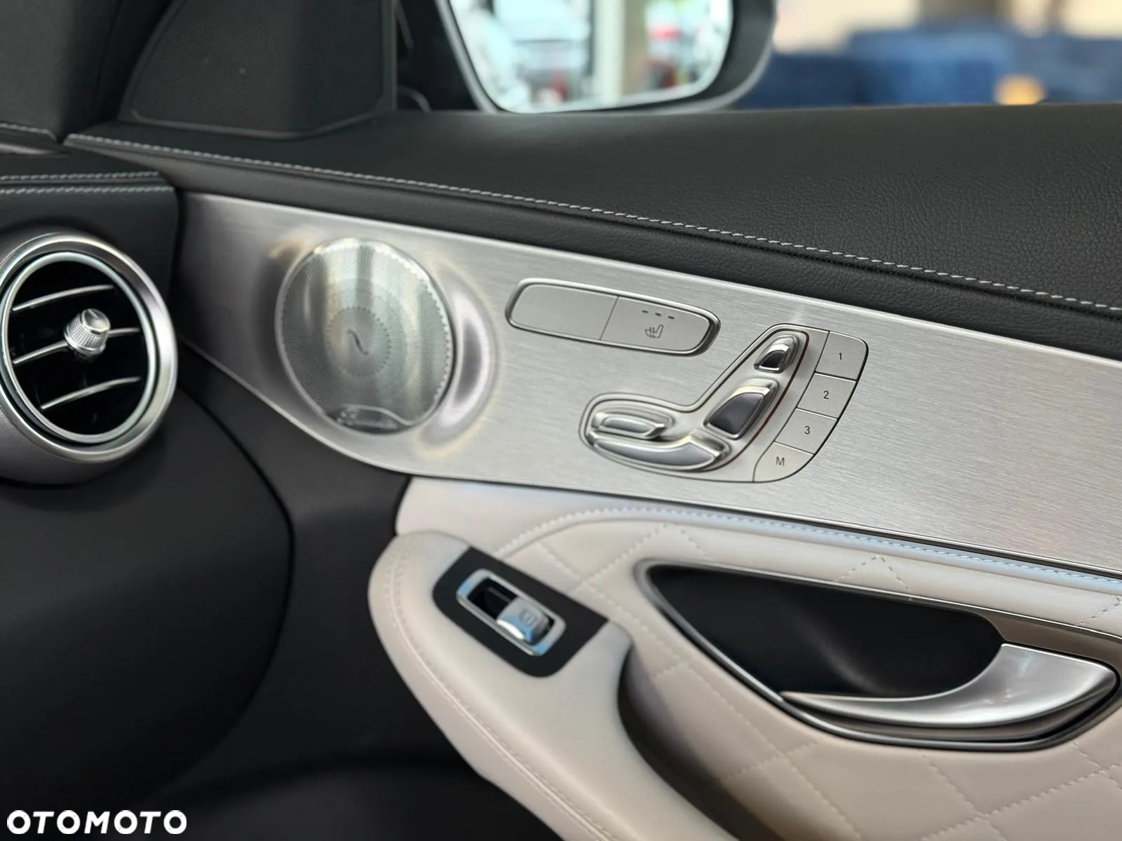 Mercedes-Benz Klasa C 63 S AMG 9G - 15