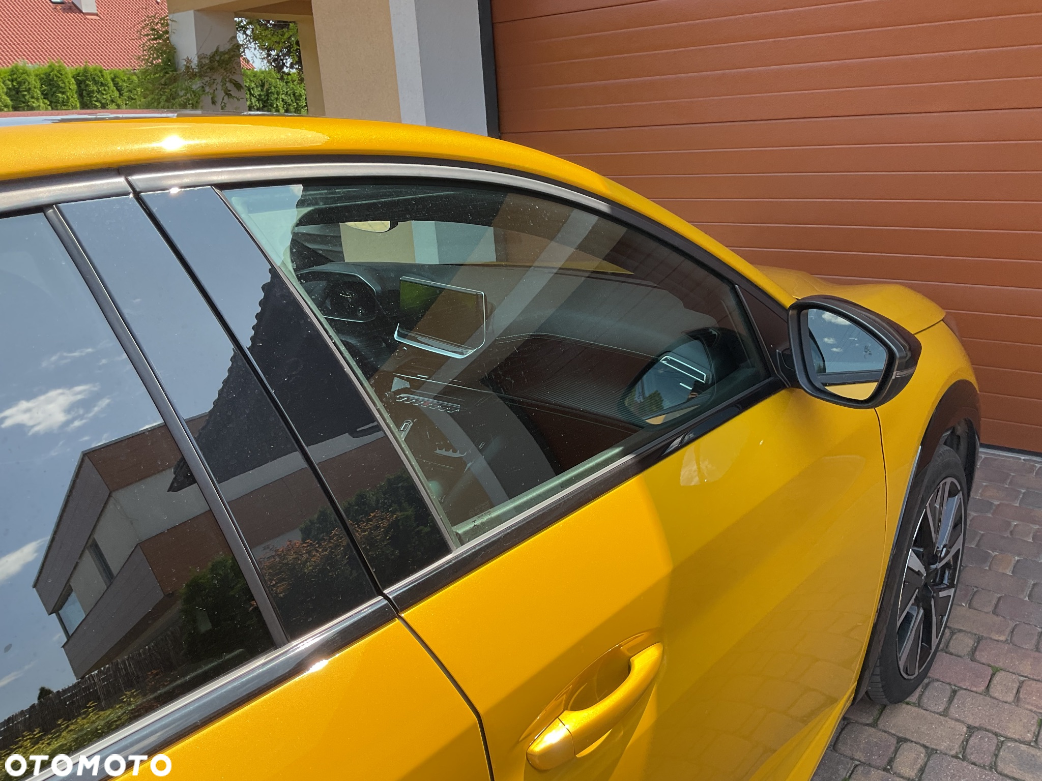 Peugeot 208 1.2 PureTech GT Line S&S - 3