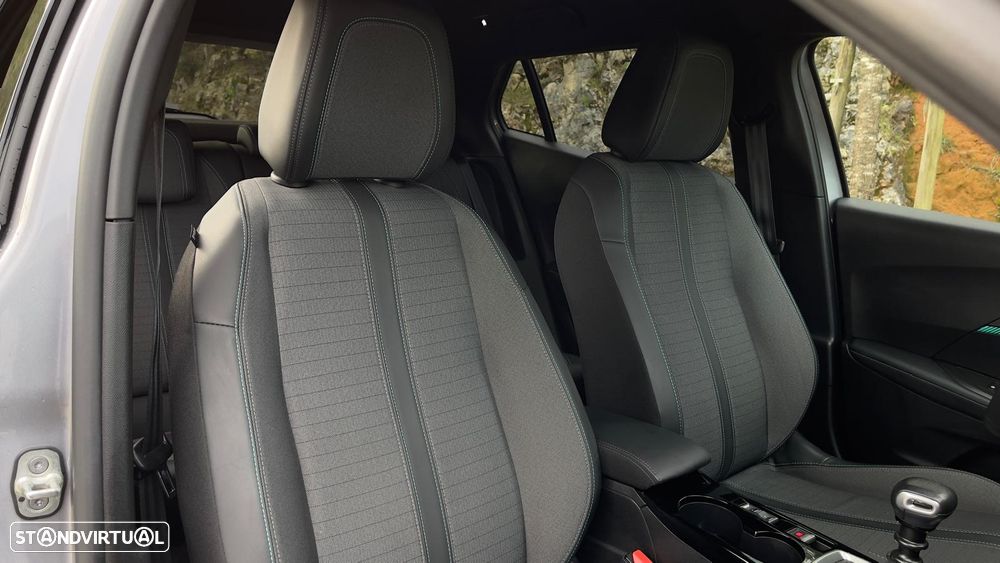 Peugeot 2008 PureTech 130 Allure Pack - 27