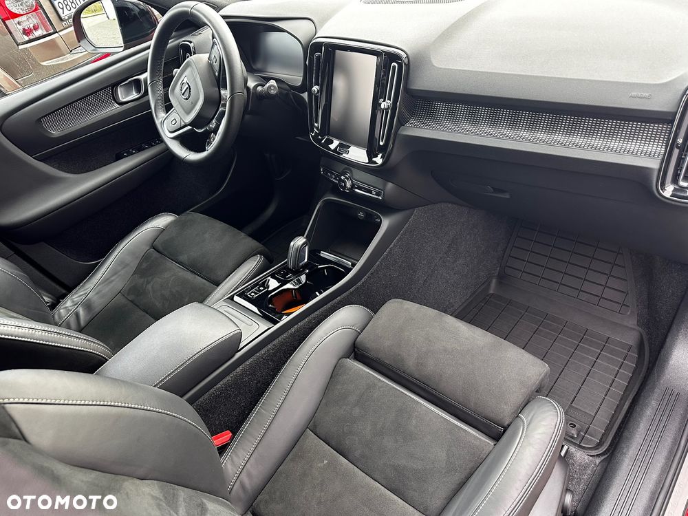 Volvo XC 40 - 9