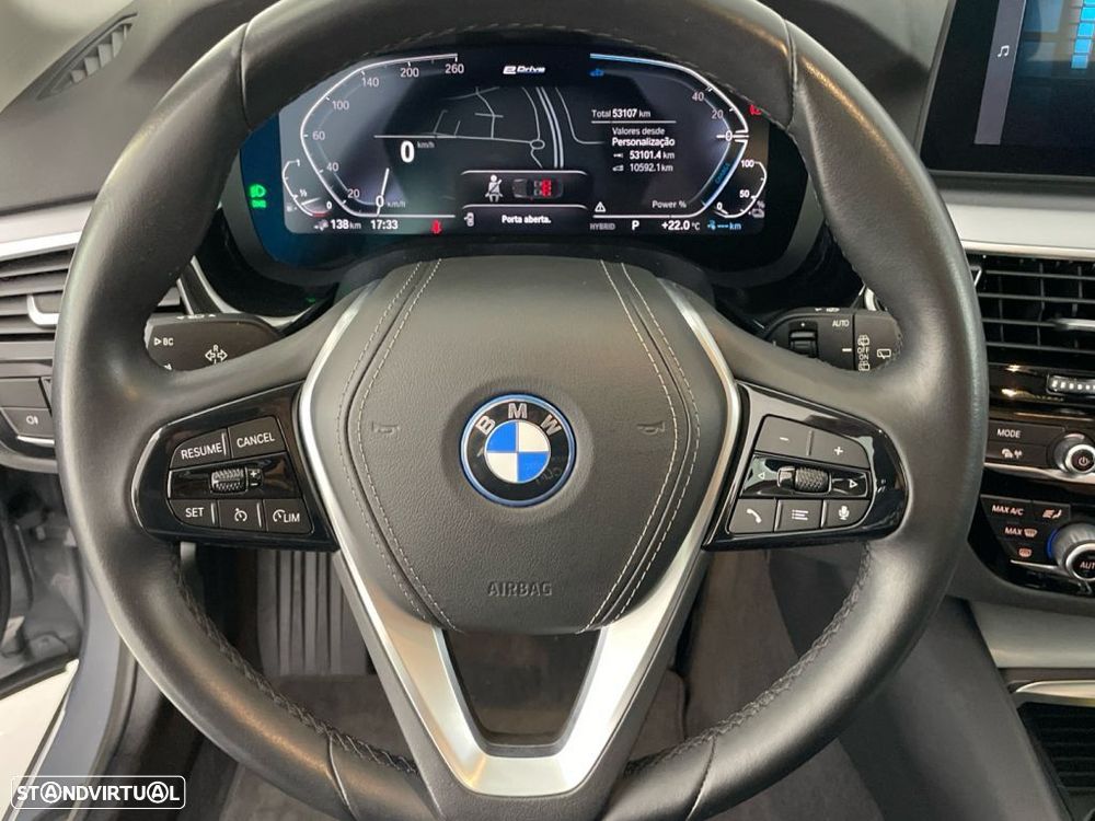 BMW 530 e — fotografia 14