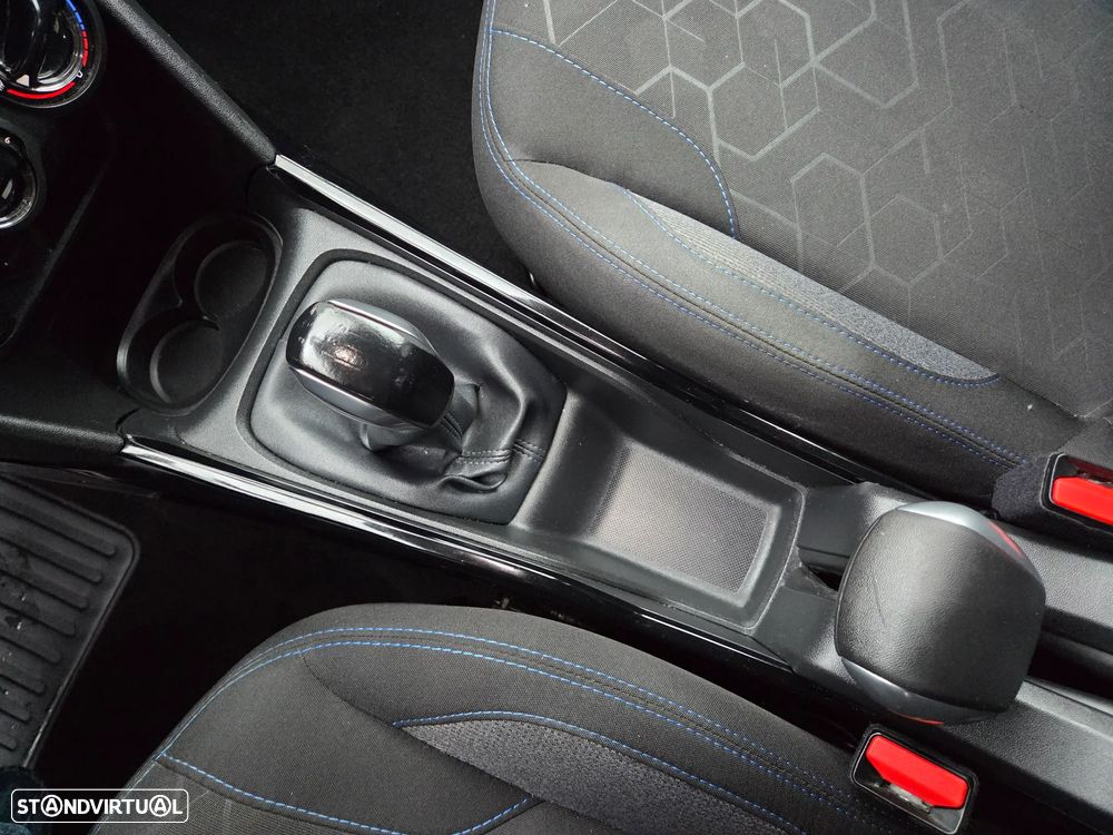 Peugeot 2008 1.2 PureTech Signature - 21