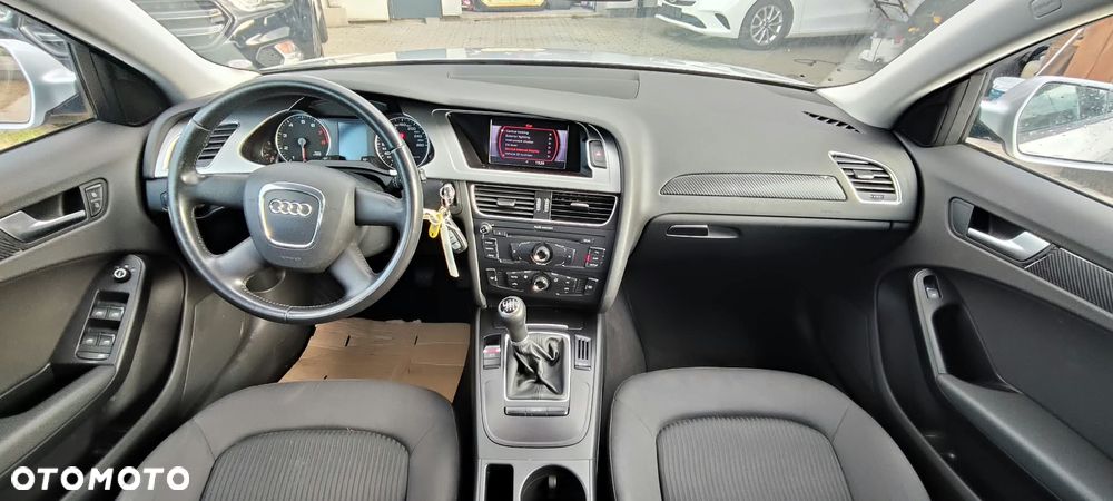 Audi A4 Avant - 19