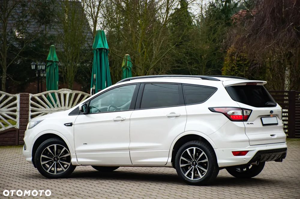 Ford Kuga 1.5 EcoBoost 4x4 Titanium - 35