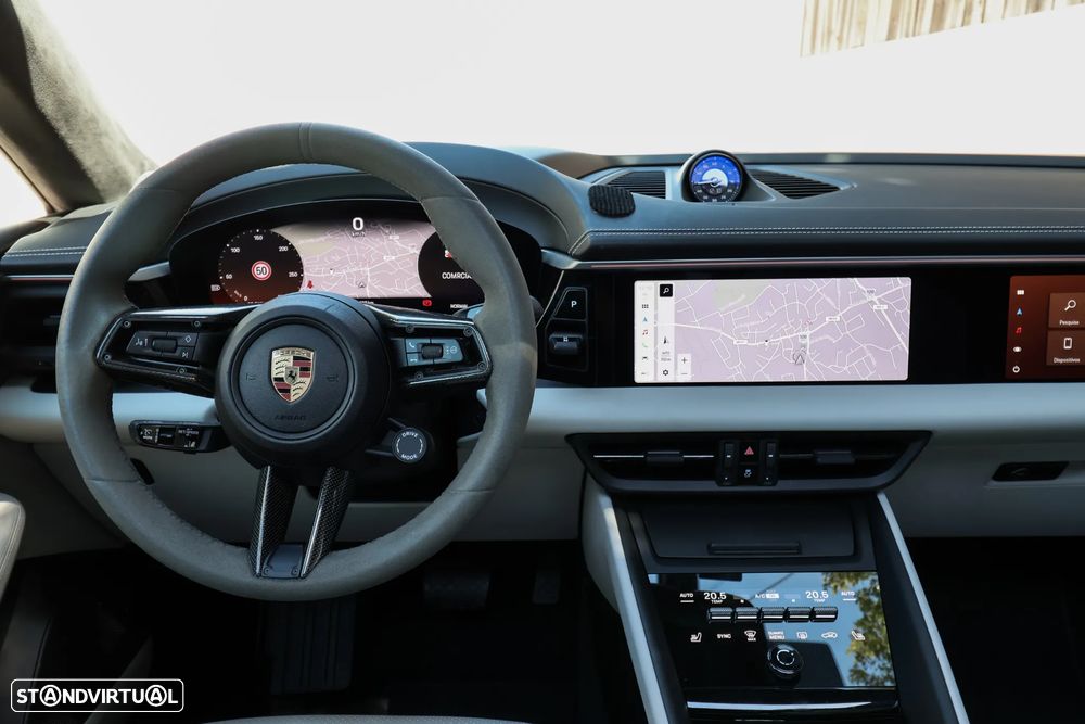 Porsche Macan Electric 4 - 25