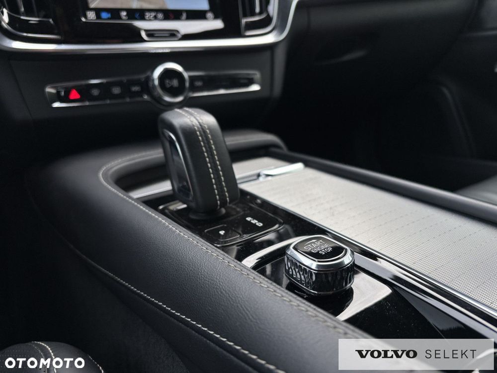 Volvo S90 - 16