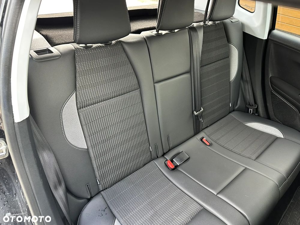 Peugeot 2008 - 23