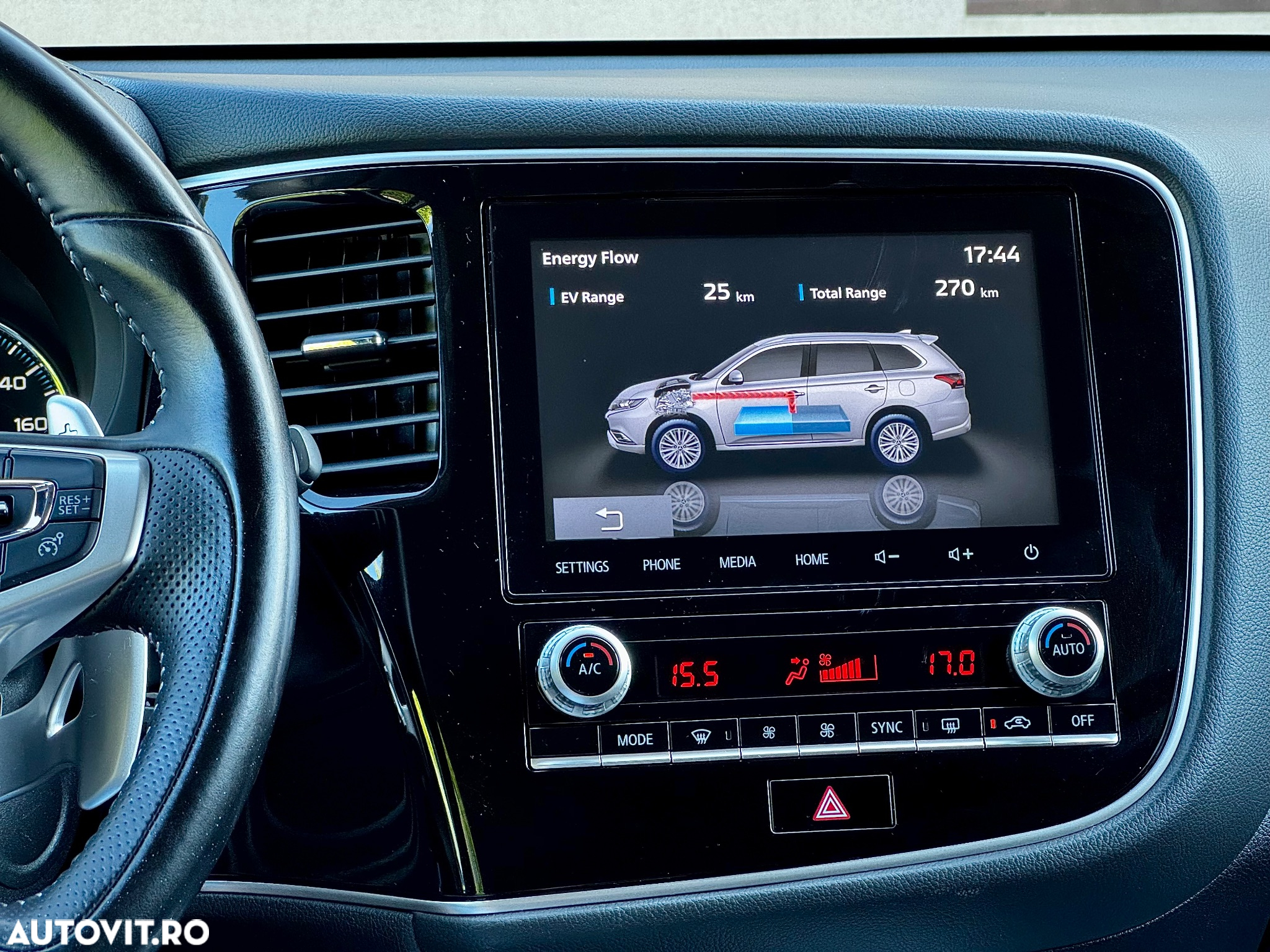 Mitsubishi Outlander - 14