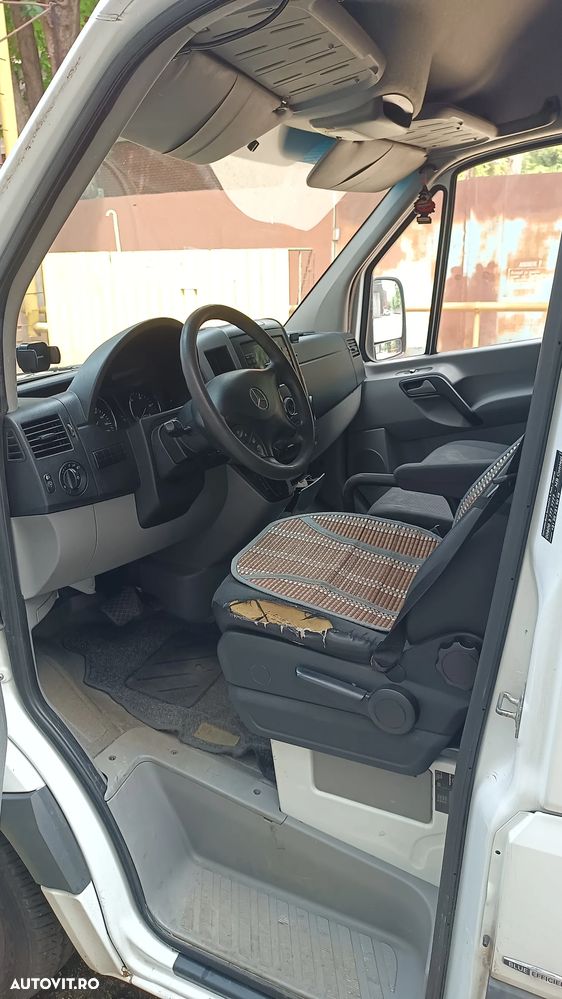 Mercedes-Benz Sprinter - 5