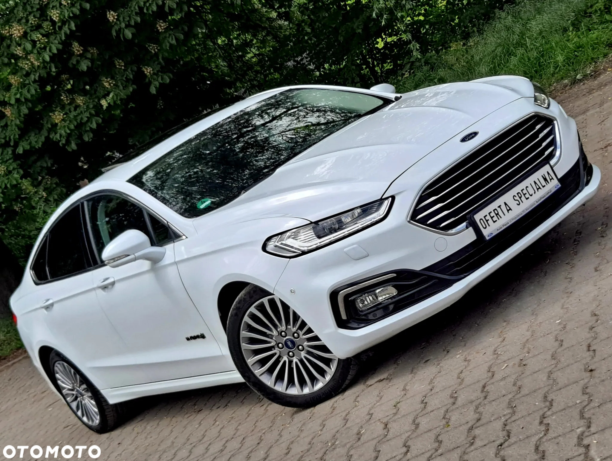 Ford Mondeo - 38
