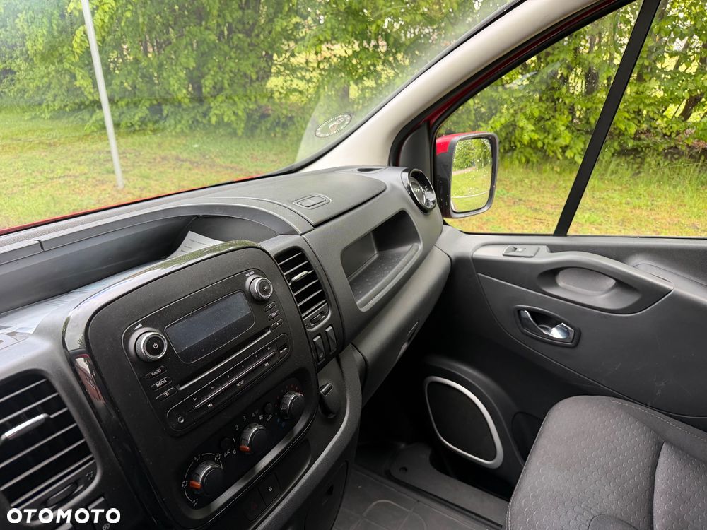 Opel Vivaro - 18