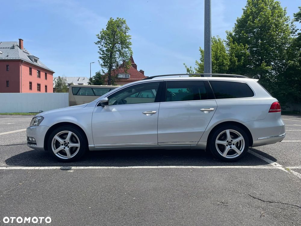 Volkswagen Passat 2.0 TDI Comfortline - 8