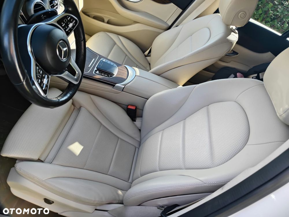 Mercedes-Benz GLC 300 4-Matic - 4
