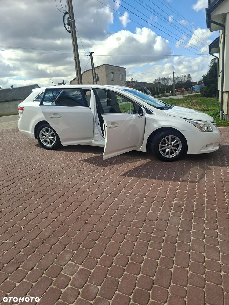 Toyota Avensis 1.8 Life - 8