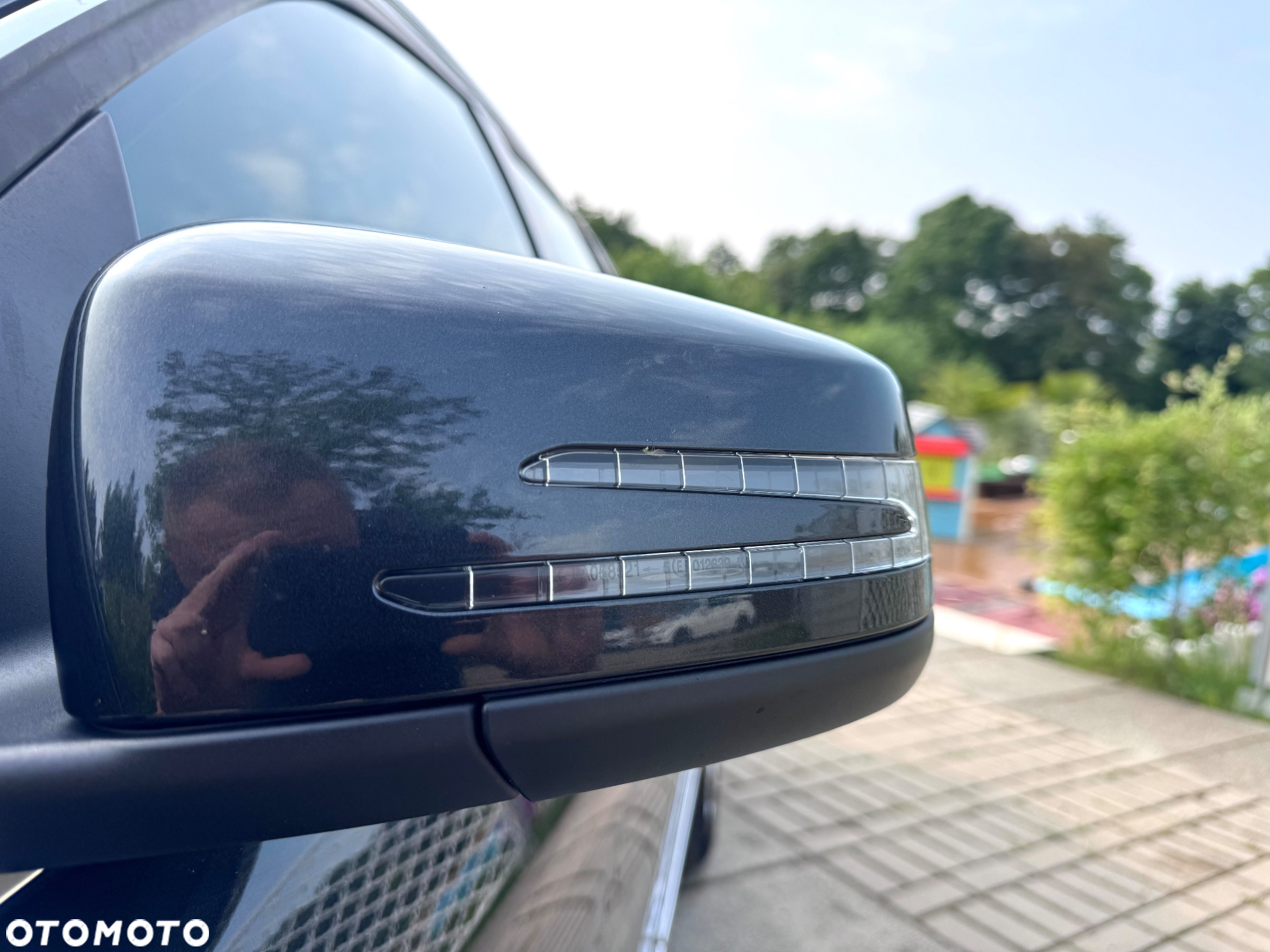 Mercedes-Benz Klasa C 180 CGI BlueEff Avantgarde - 9