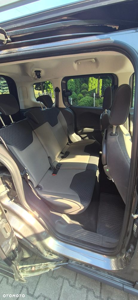 Ford Tourneo Courier - 6