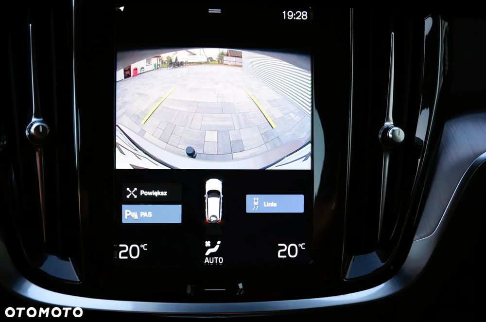 Volvo V60 Cross Country D4 AWD Geartronic Pro - 26