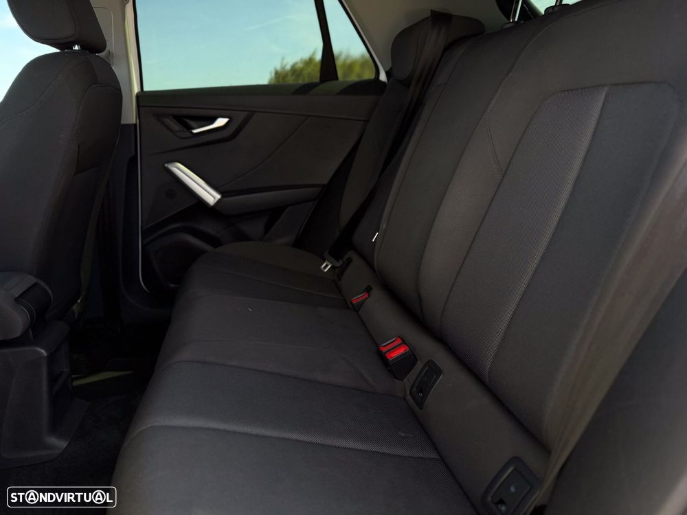 Audi Q2 30 TFSI Design - 27