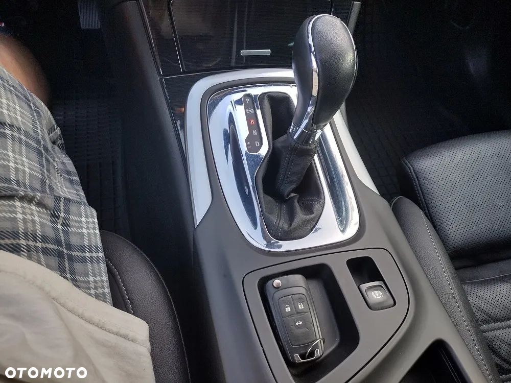 Opel Insignia 2.0 CDTI - 21